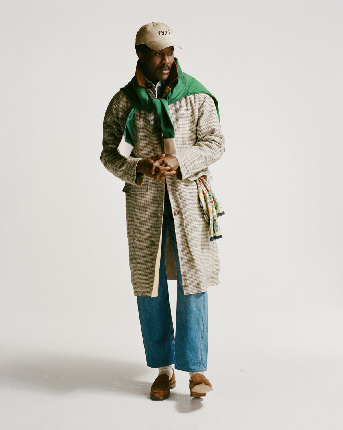 Drake's Reversible Linen–Cotton Raglan Mac