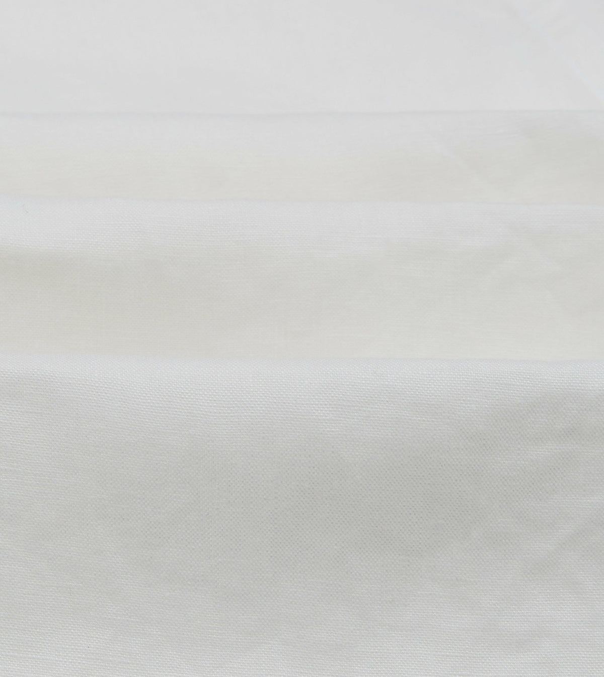 Drake's White Linen Two-Pocket Long Point Collar Work Shirt
